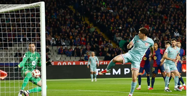 Barcelona and Atletico Madrid Play Out Dramatic 4-4 Draw in Copa del Rey Semifinal First Leg