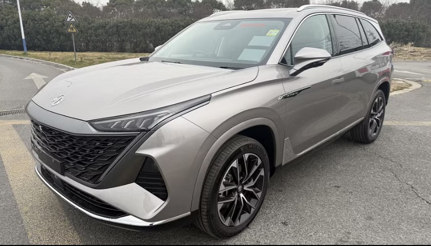 MG Unveils Its First Seven-Seat SUV in Australia: MG QS 2025 Coming Soon