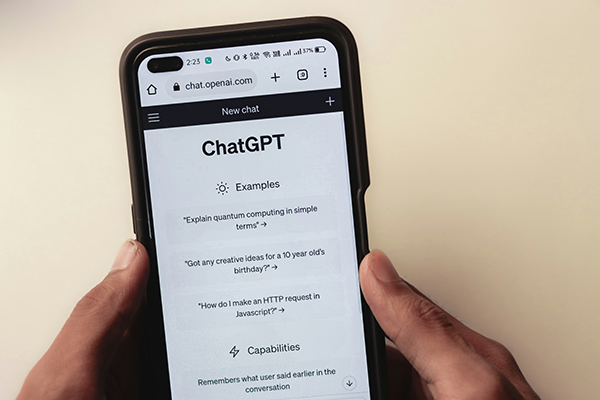“OpenAI تطلق نموذج GPT-5 الجديد لمستخدمي ChatGPT المدفوع”